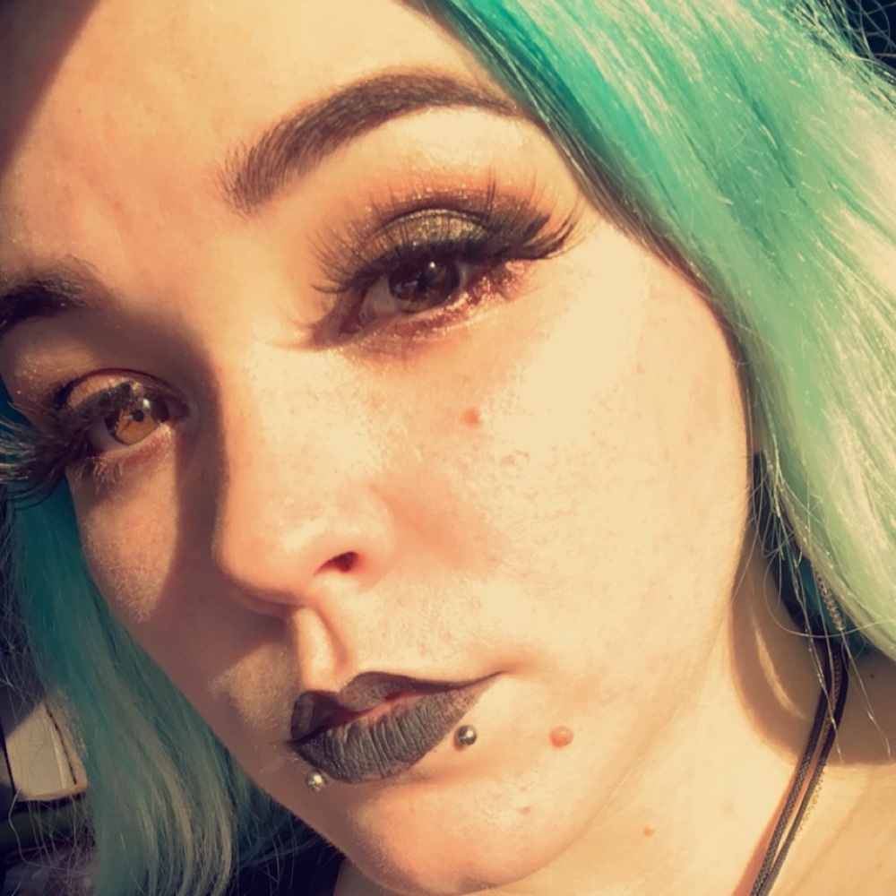 Meet your Posher, Jessica